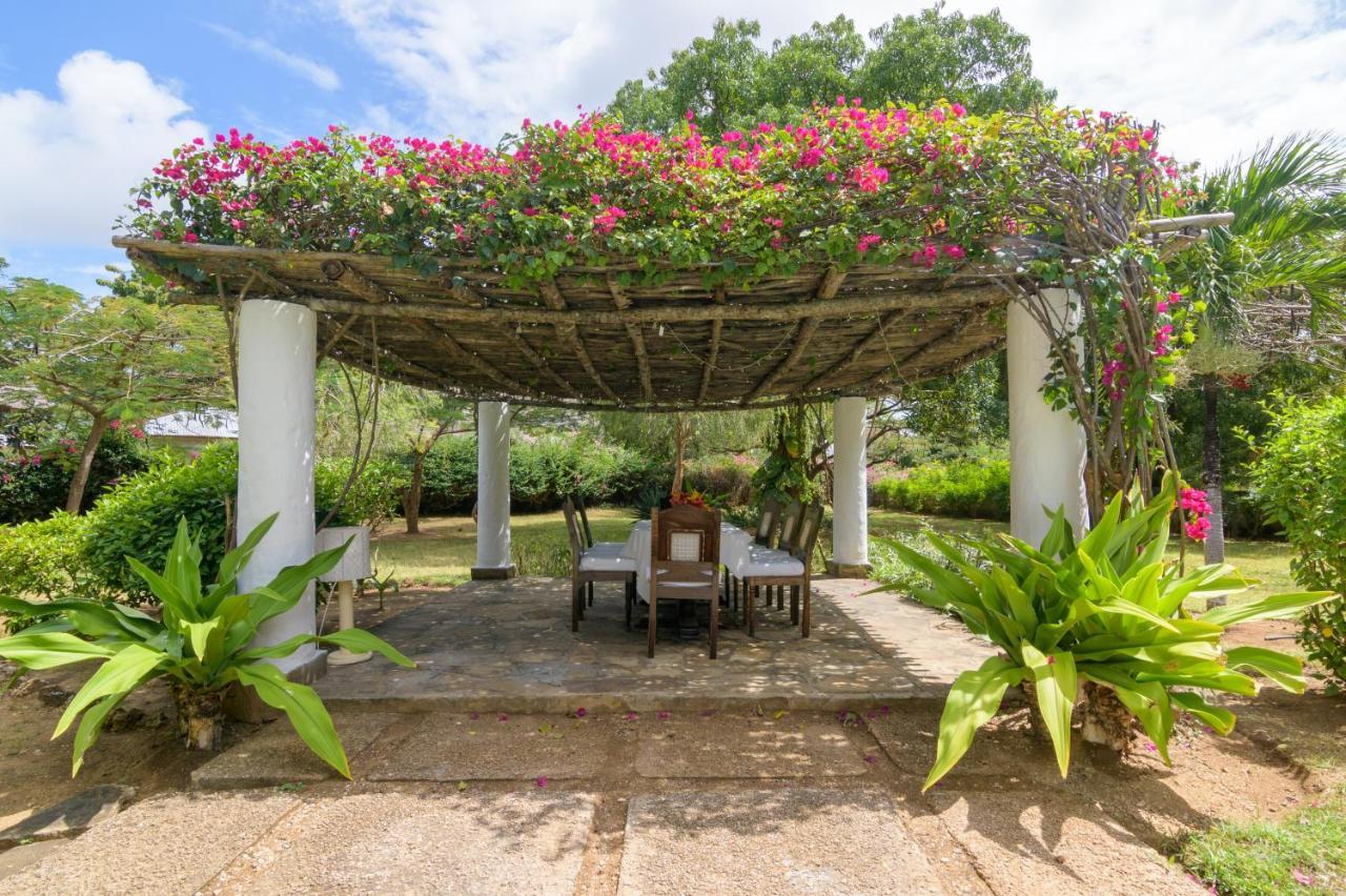 Peponi Villa Malindi Exterior photo