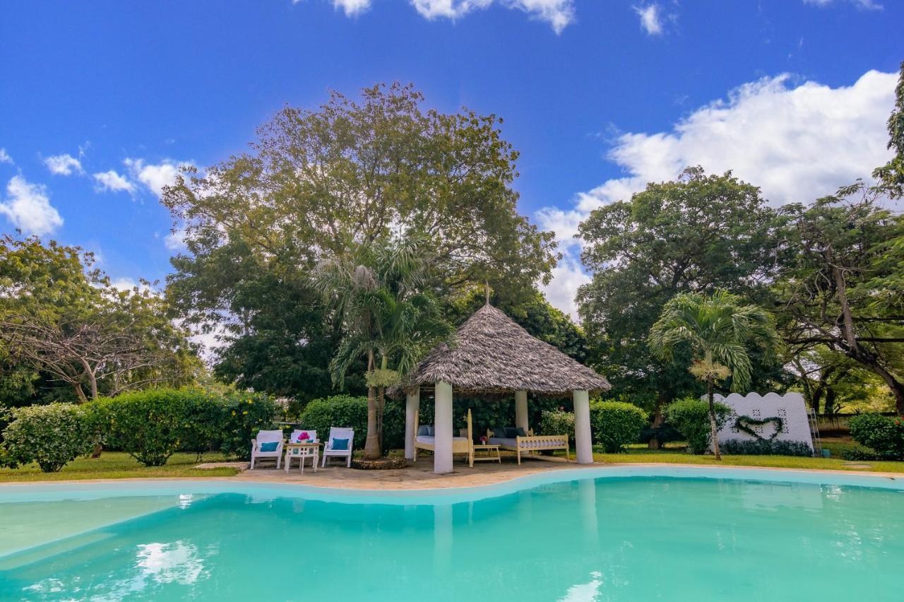 Peponi Villa Malindi Exterior photo